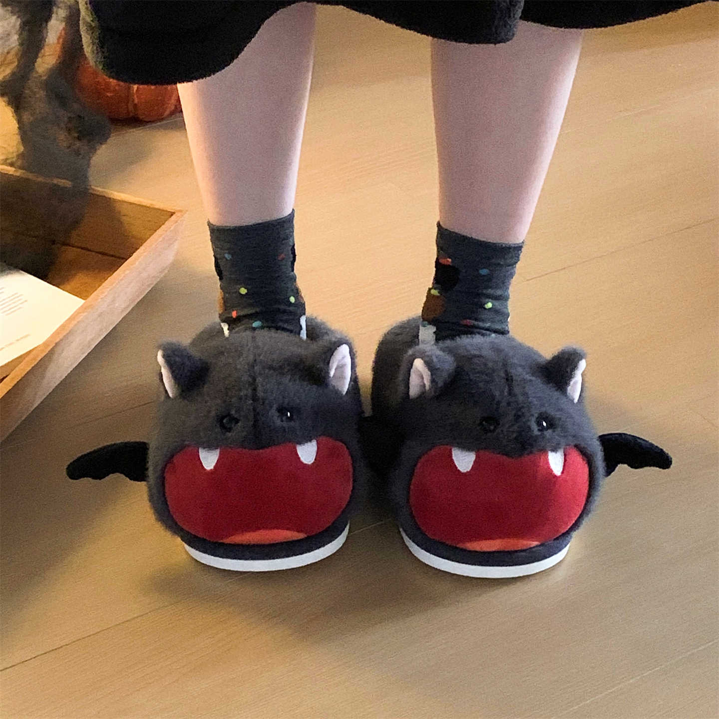 Halloween Bat Plush Slippers W - Sewing House reseña y precio